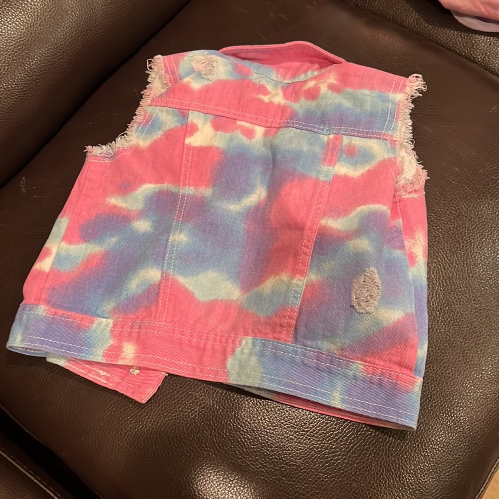GIRLS FRAYED VEST - Picture 2 of 3